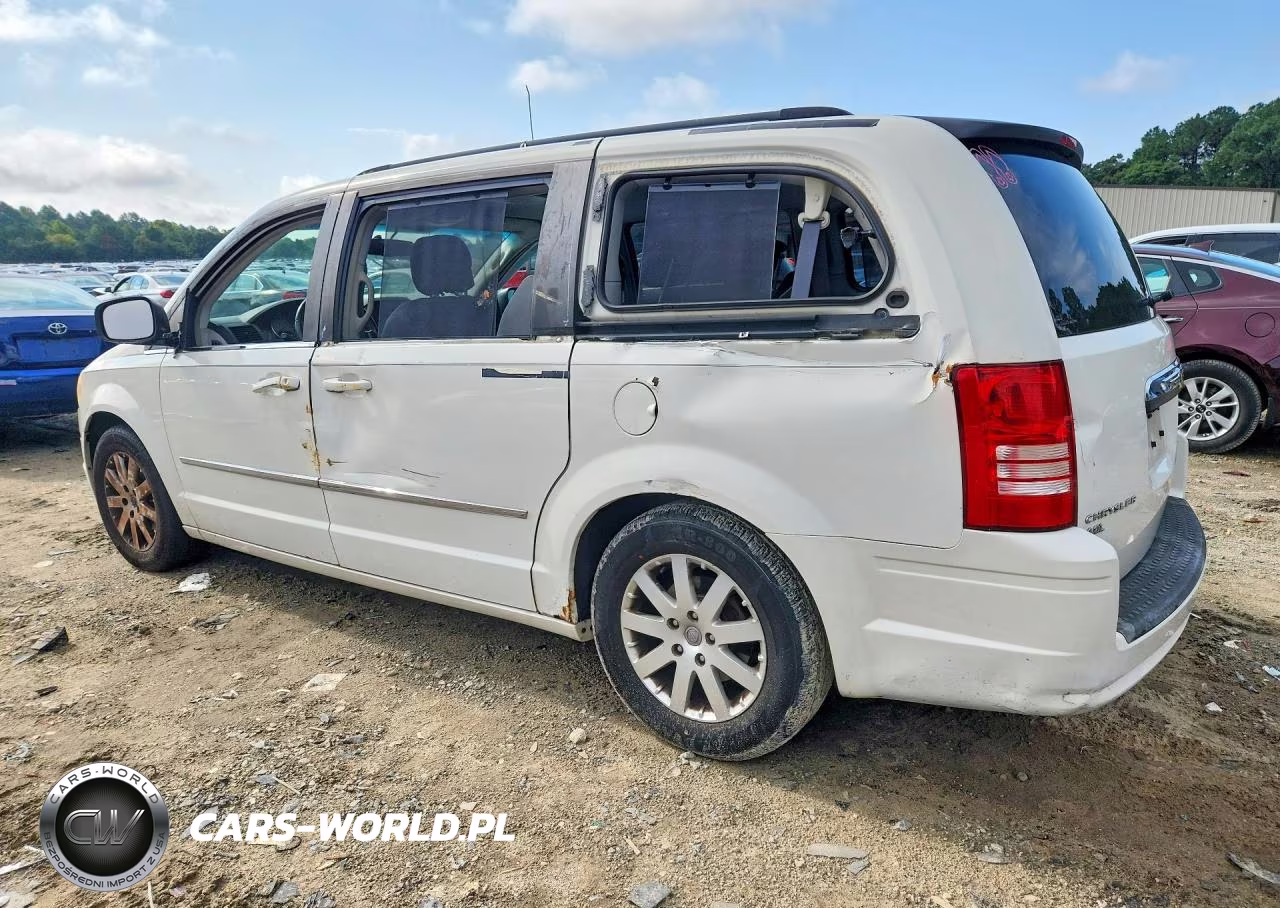 2010 Chrysler Town & Country Touring Plus VIN:2A4RR8DXXAR366715 - 2