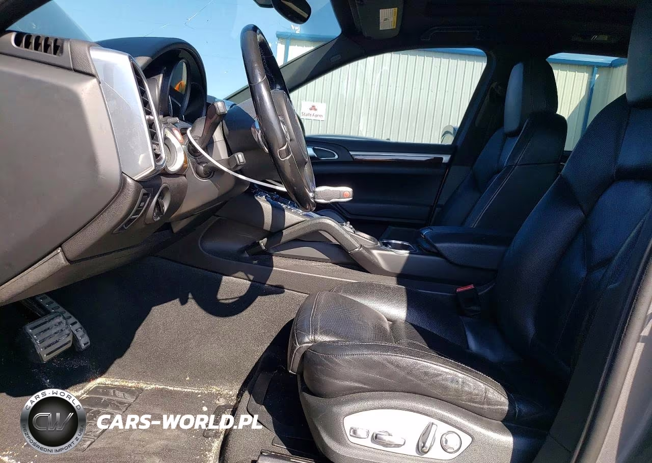 2012 Porsche Cayenne S VIN:WP1AB2A21CLA40356 - 7