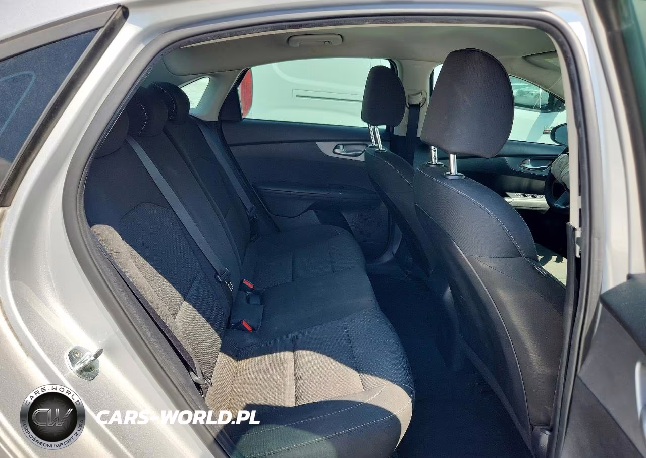 2021 Kia Forte Lxs VIN:3KPF24ADXME362203 - 10