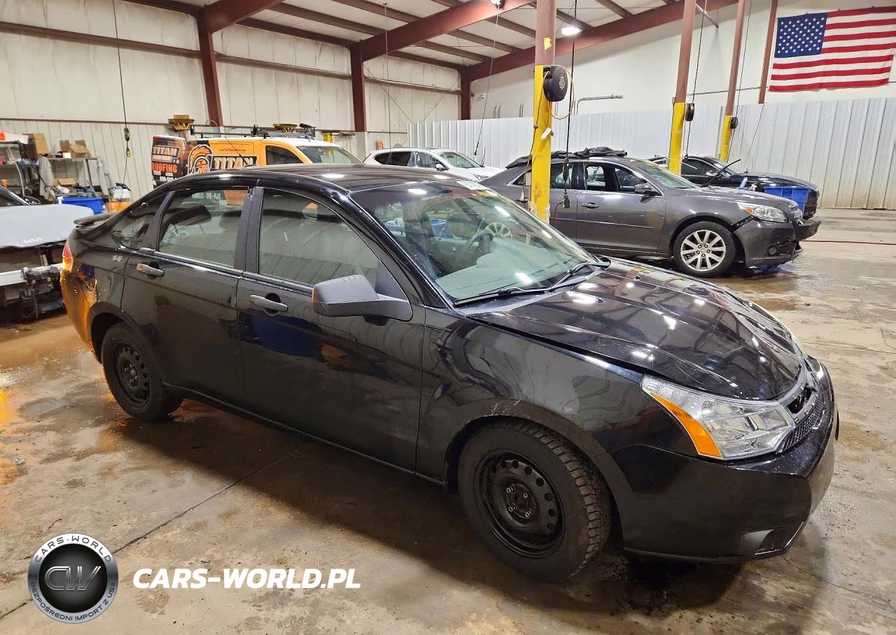 2011 Ford Focus Se VIN:1FAHP3FN7BW172664 - 4