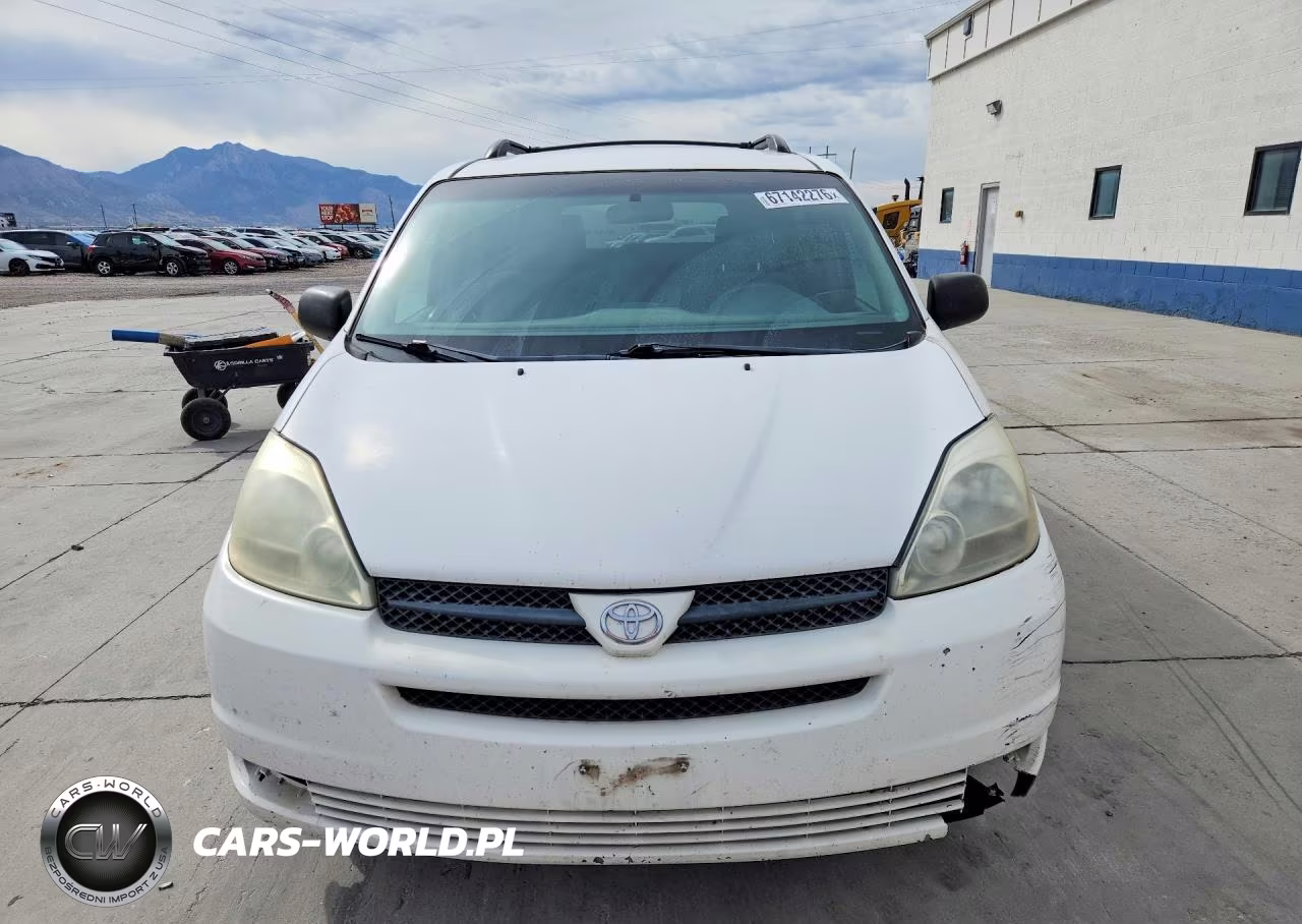 2004 Toyota Sienna Le 7 Passenger VIN:5TDZA23C14S045117 - 5