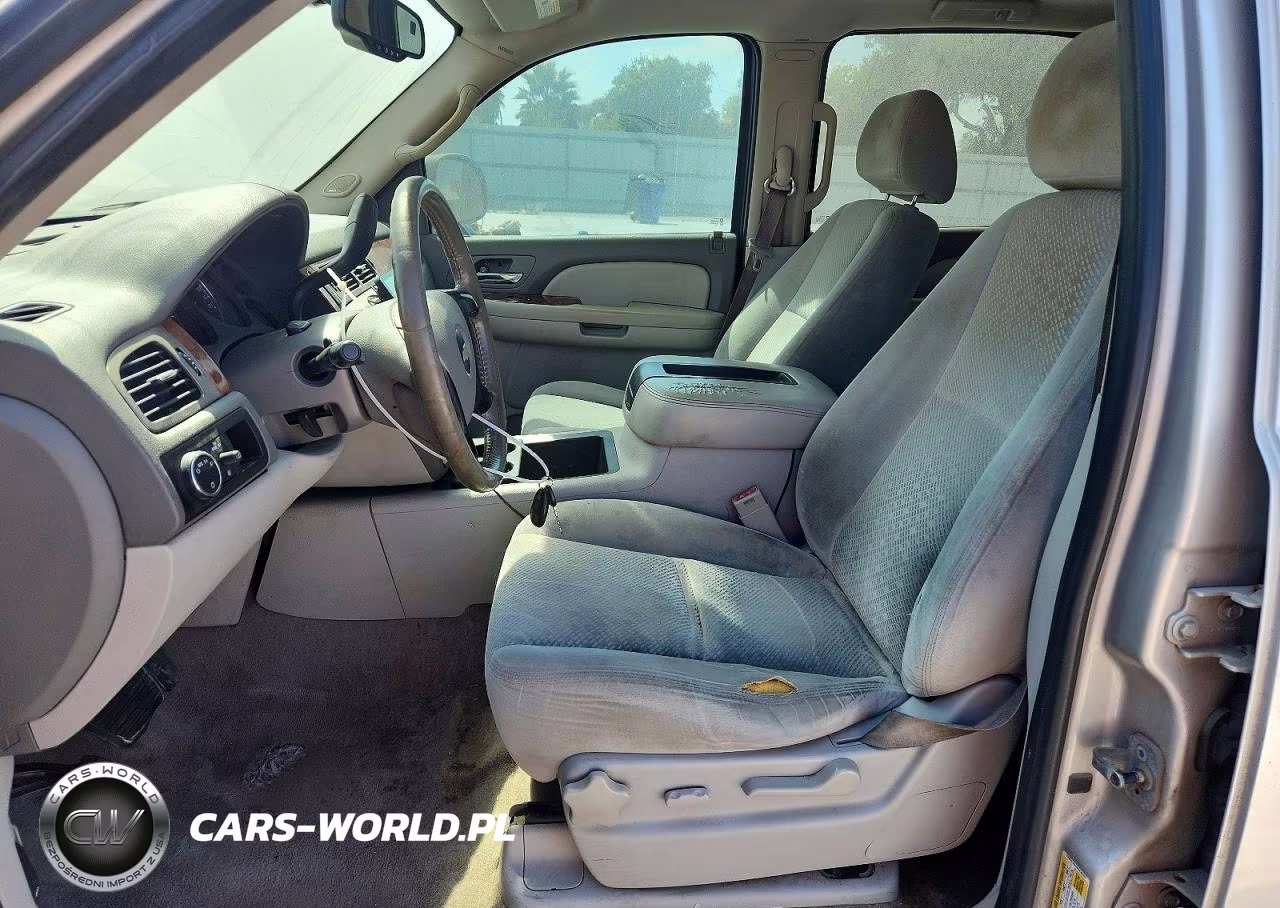 2008 Chevrolet Suburban C1500 Ls VIN:1GNFC16028R236520 - 7