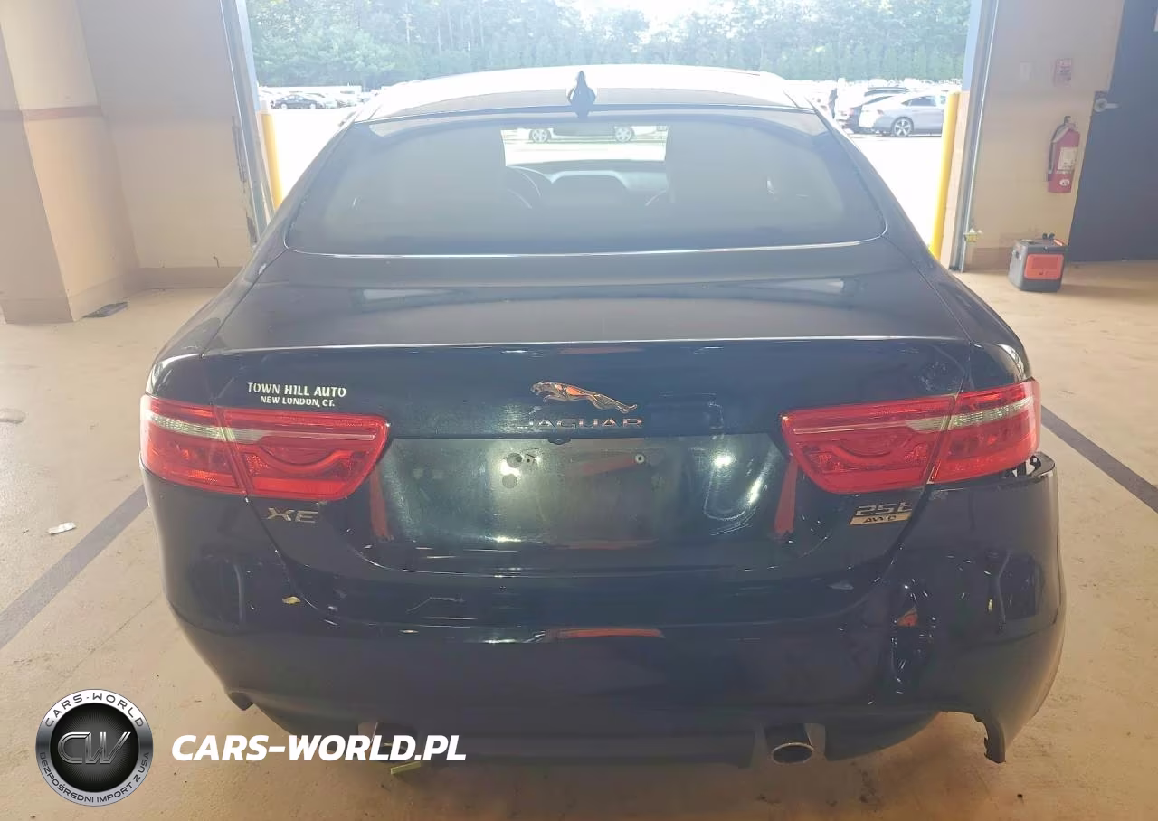 2018 Jaguar Xe Premium VIN:SAJAJ4FX3JCP34517 - 6