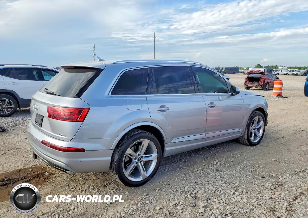 2019 Audi Q7 Prestige VIN:WA1VAAF78KD048946 - 3