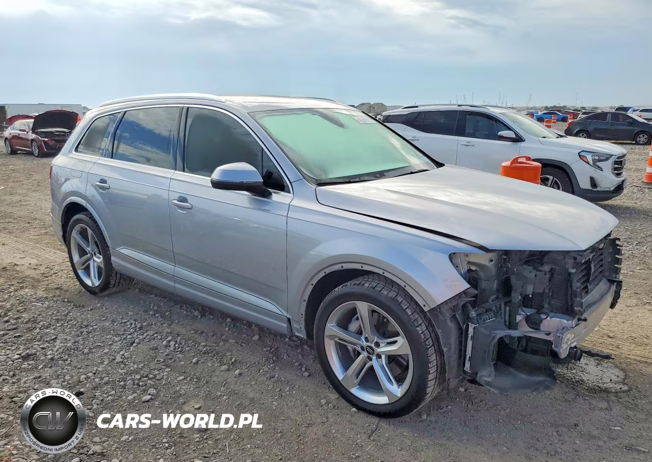 2019 Audi Q7 Prestige VIN:WA1VAAF78KD048946 - 4