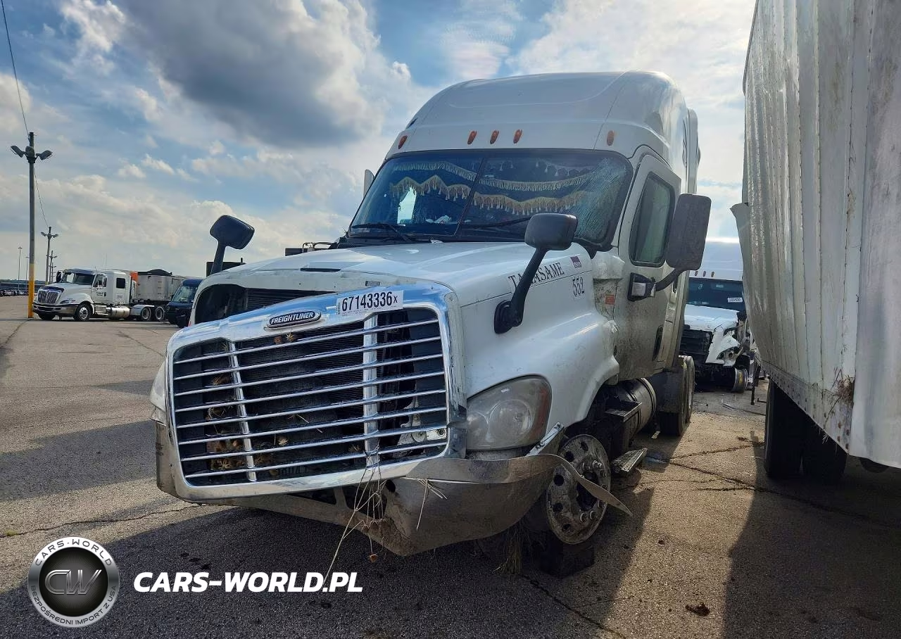 2016 Freightliner Cascadia 125 Semi Truck VIN:3AKJGLD53GSHA6861 - 1