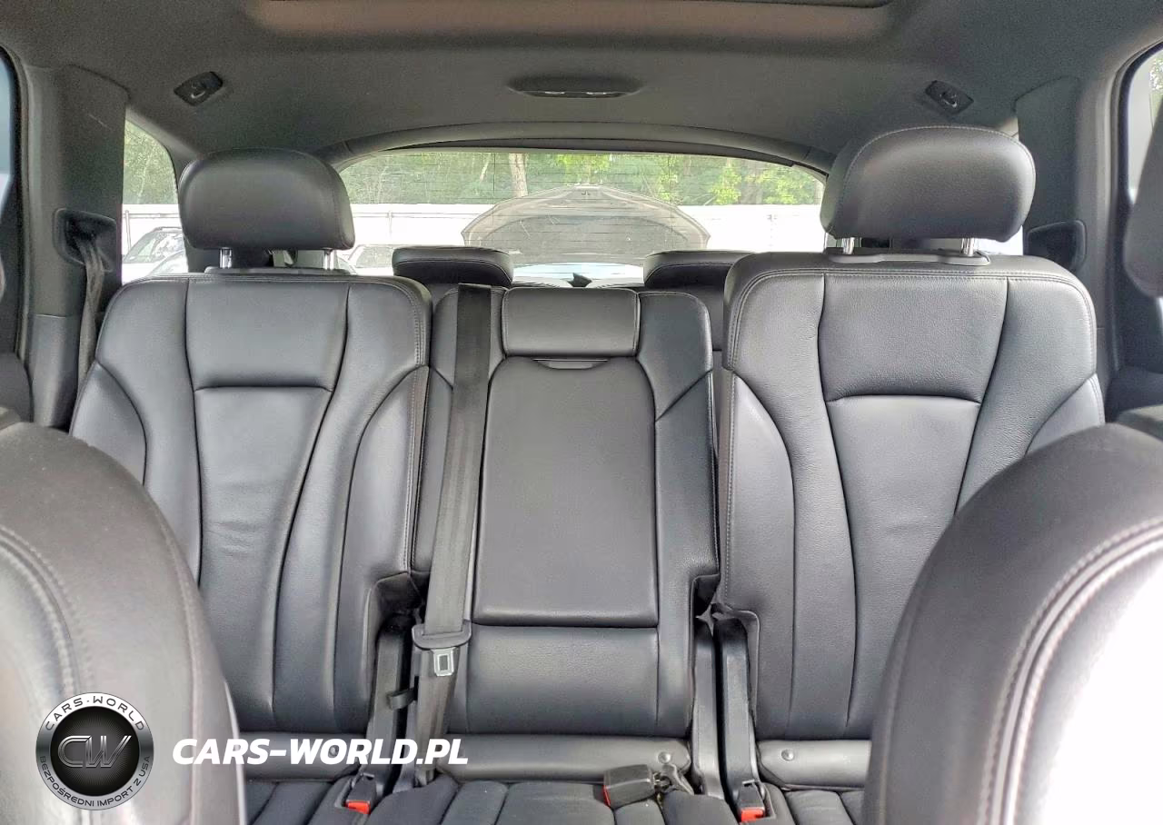 2019 Audi Q7 Premium VIN:WA1AHAF74KD045052 - 10