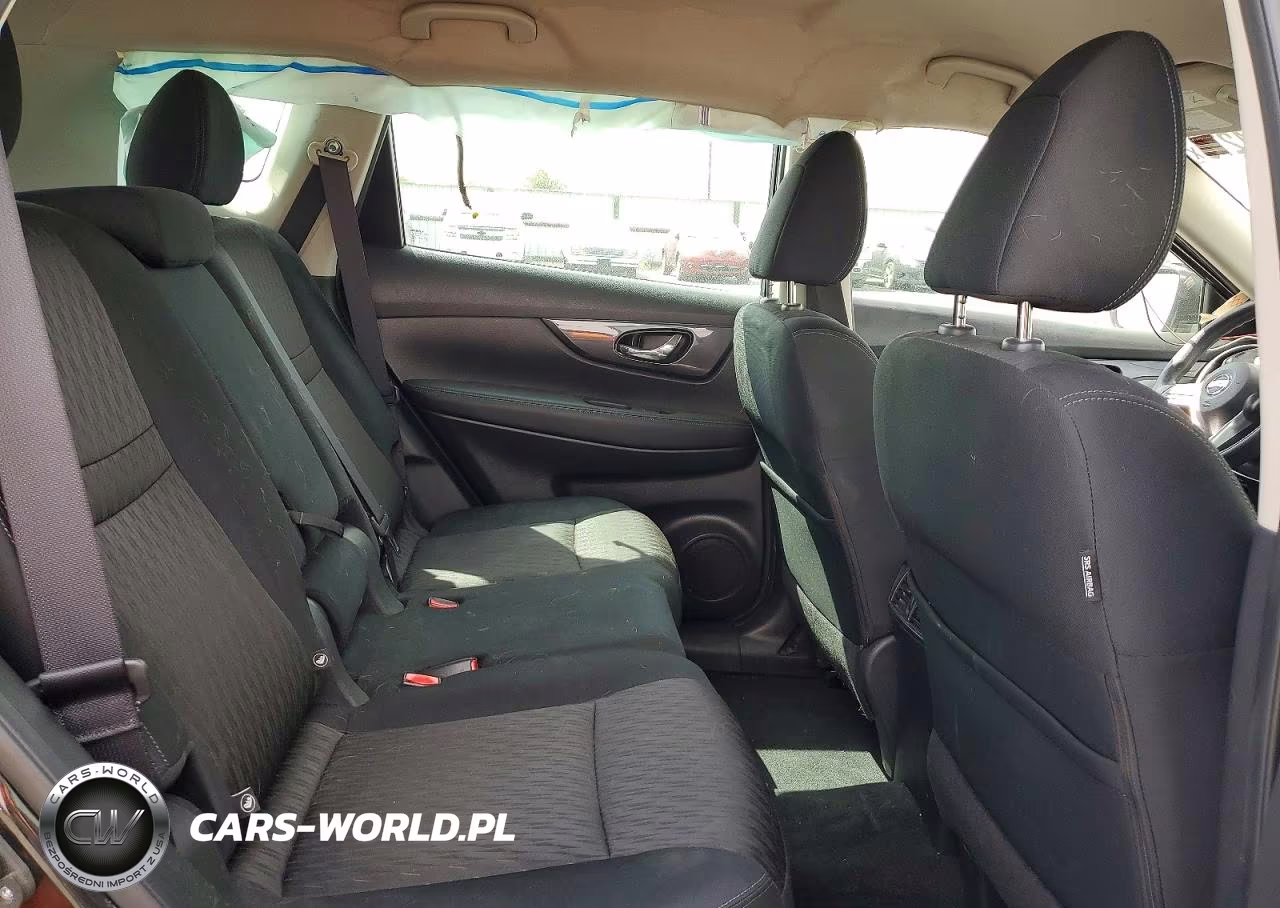 2018 Nissan Rogue S VIN:KNMAT2MV3JP515001 - 11