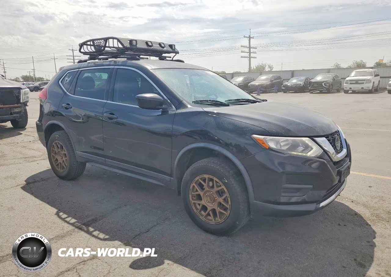 2018 Nissan Rogue S VIN:KNMAT2MV3JP515001 - 4