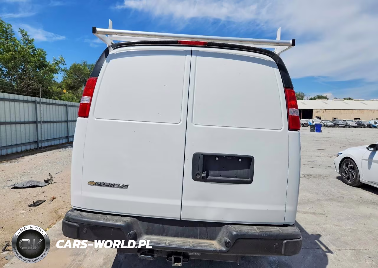 2026 Chevrolet Express 2500 Cargo Delivery Van VIN:1GCWGAFP4T1175754 - 6
