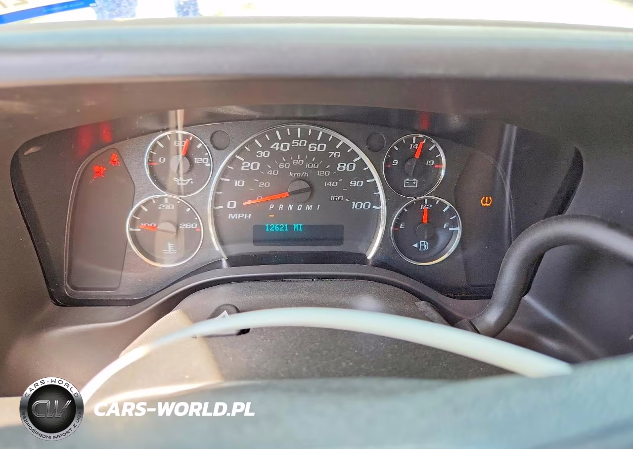 2026 Chevrolet Express 2500 Cargo Delivery Van VIN:1GCWGAFP4T1175754 - 9