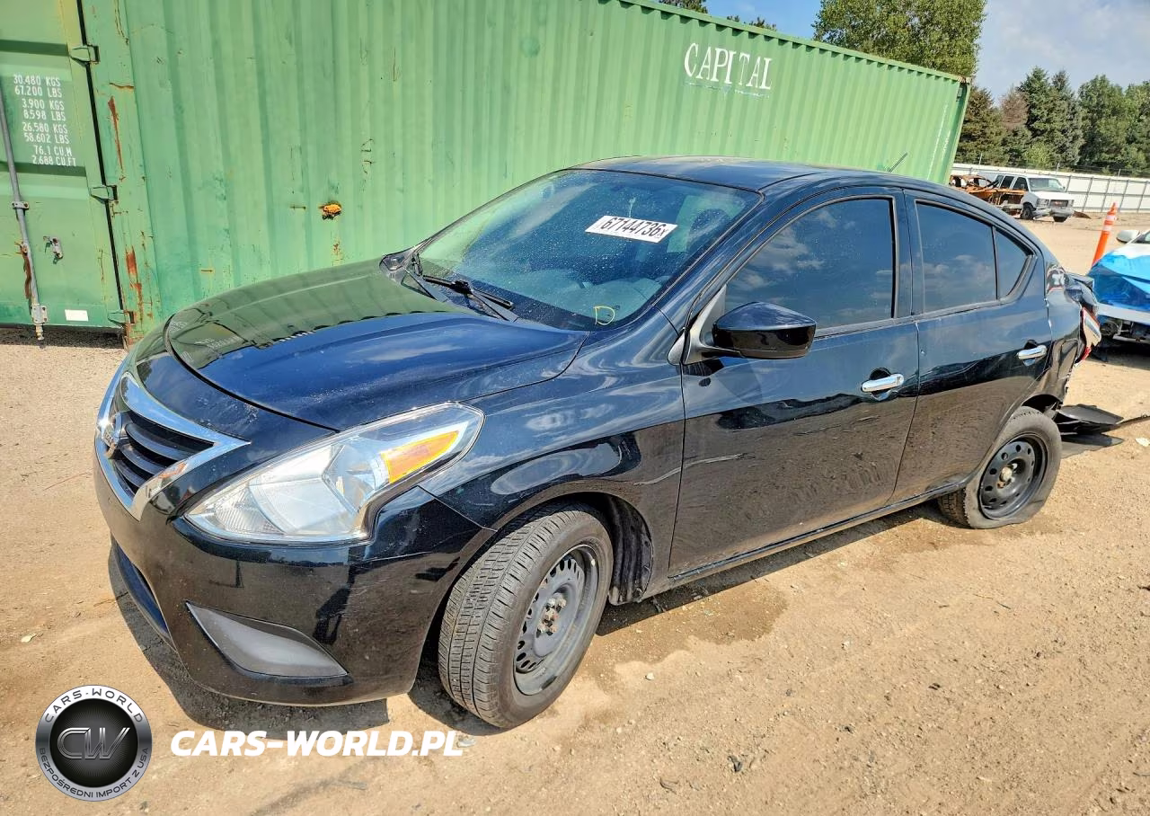 2019 Nissan Versa Sv