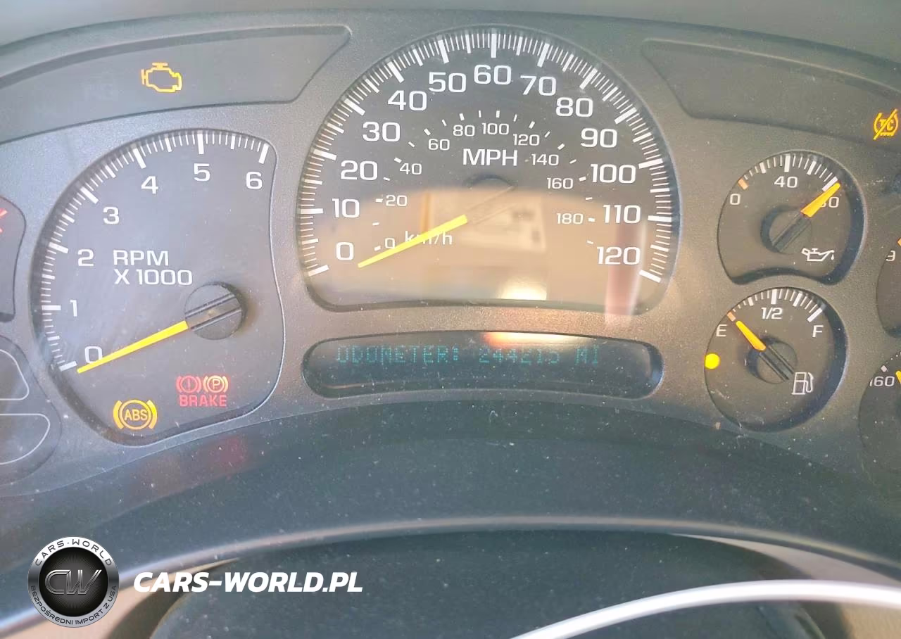 2005 Chevrolet Tahoe K1500 VIN:1GNEK13T75J240859 - 9