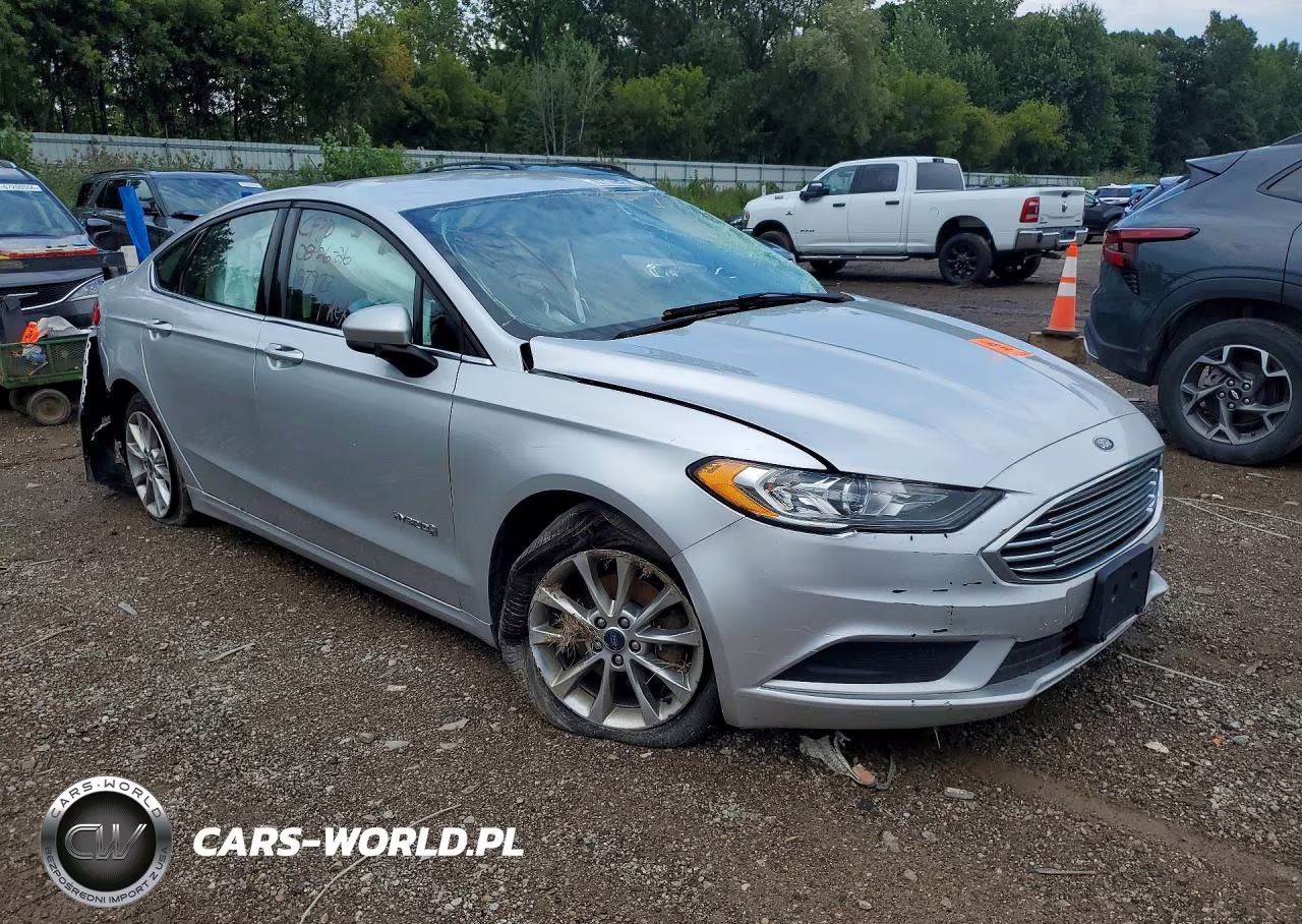2017 Ford Fusion Se Hybrid VIN:3FA6P0LU0HR187973 - 4