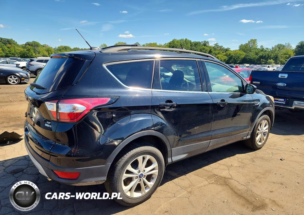 2018 Ford Escape Se VIN:1FMCU9GD9JUB78932 - 3