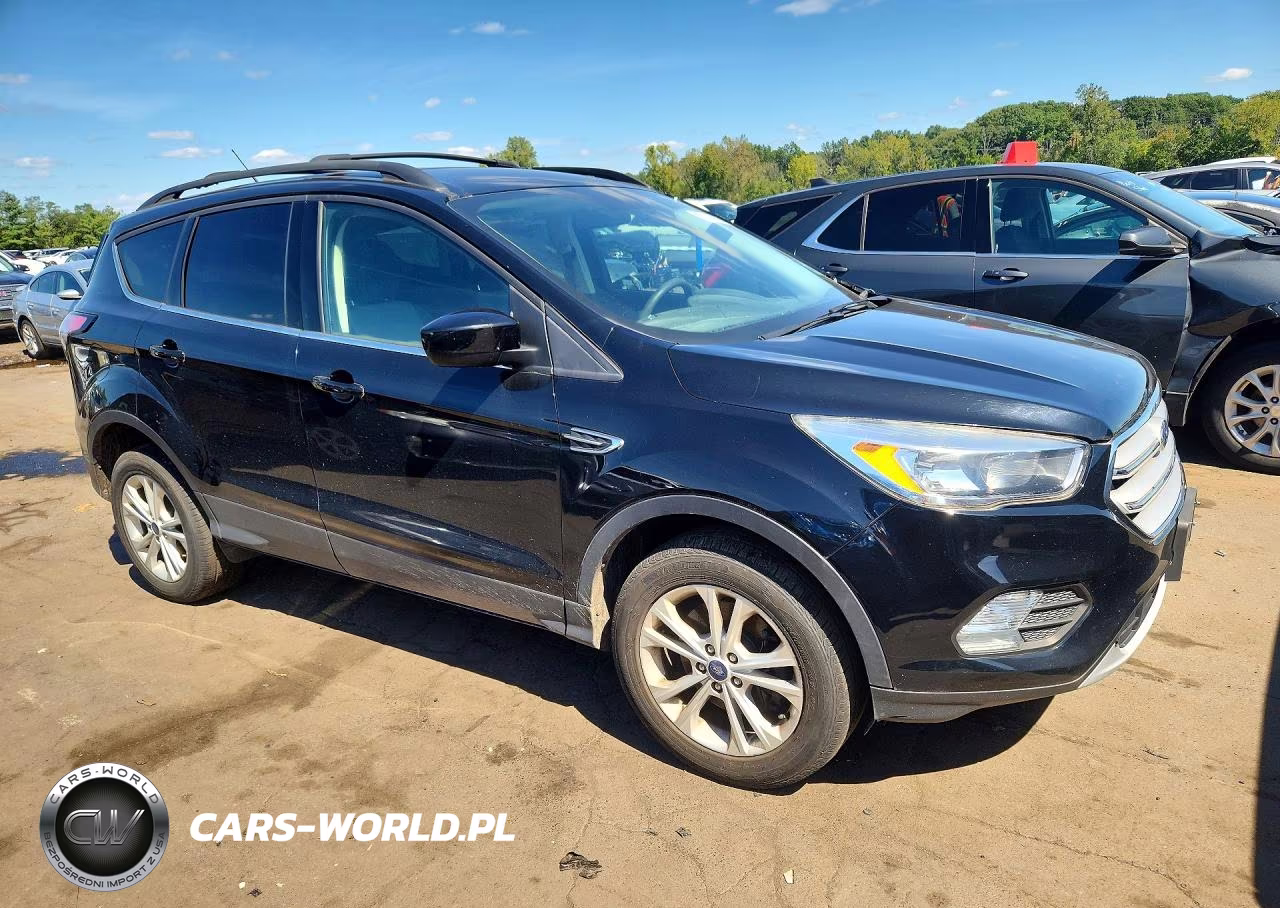 2018 Ford Escape Se VIN:1FMCU9GD9JUB78932 - 4