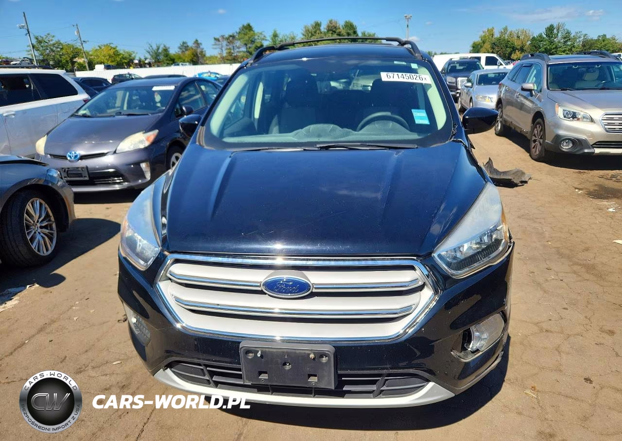 2018 Ford Escape Se VIN:1FMCU9GD9JUB78932 - 5