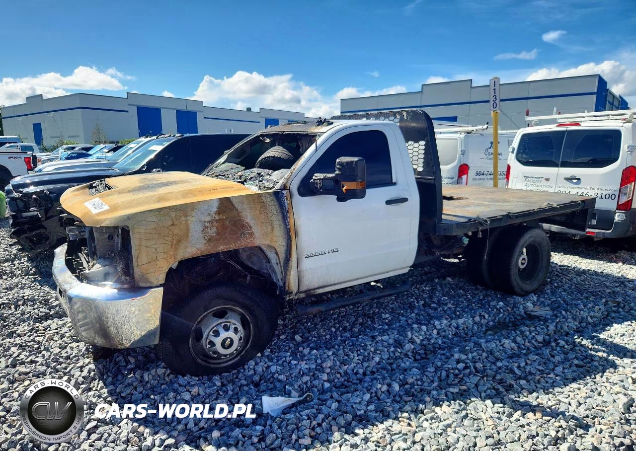 2018 Chevrolet Silverado K3500 VIN:1GB3KYCY4JF166399 - 1