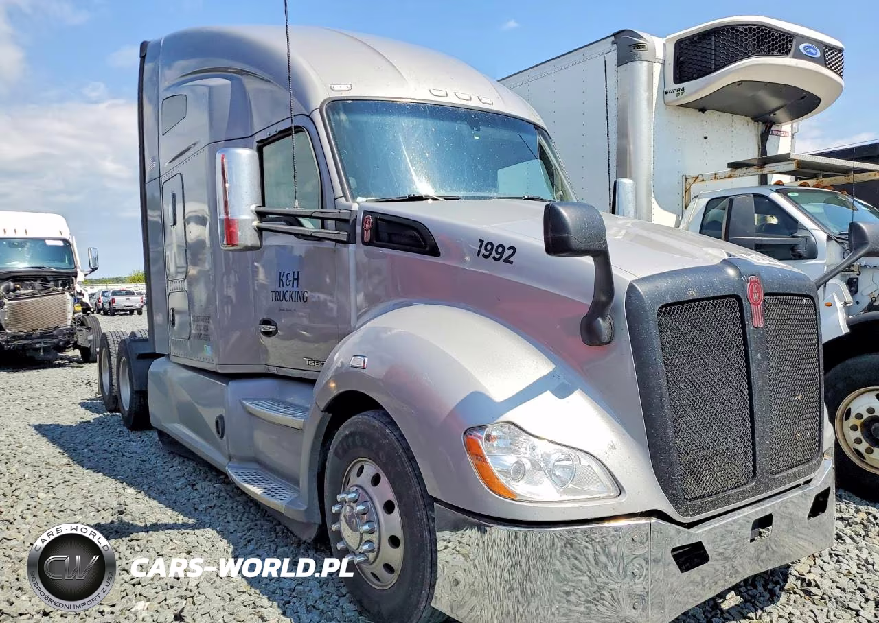 2021 Kenworth T680 Semi Truck VIN:1XKYDP9X8MJ455313 - 4