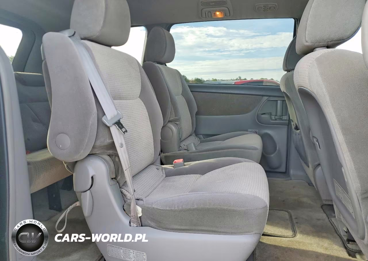 2010 Toyota Sienna Le 7-Passenger VIN:5TDKK4CC5AS297460 - 11