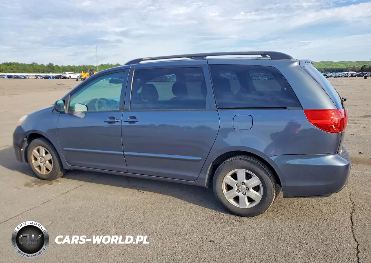 2010 Toyota Sienna Le 7-Passenger VIN:5TDKK4CC5AS297460 - 2