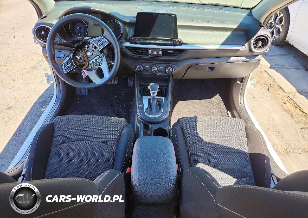 2023 Kia Forte Lxs VIN:3KPF24AD1PE561077 - 8