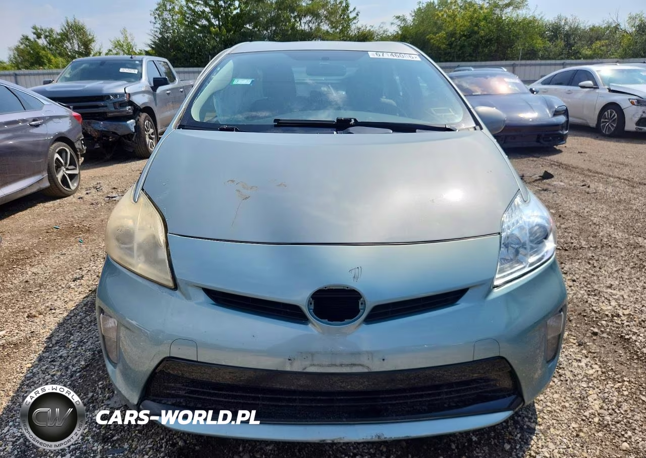 2014 Toyota Prius Two VIN:JTDKN3DU4E1780224 - 5