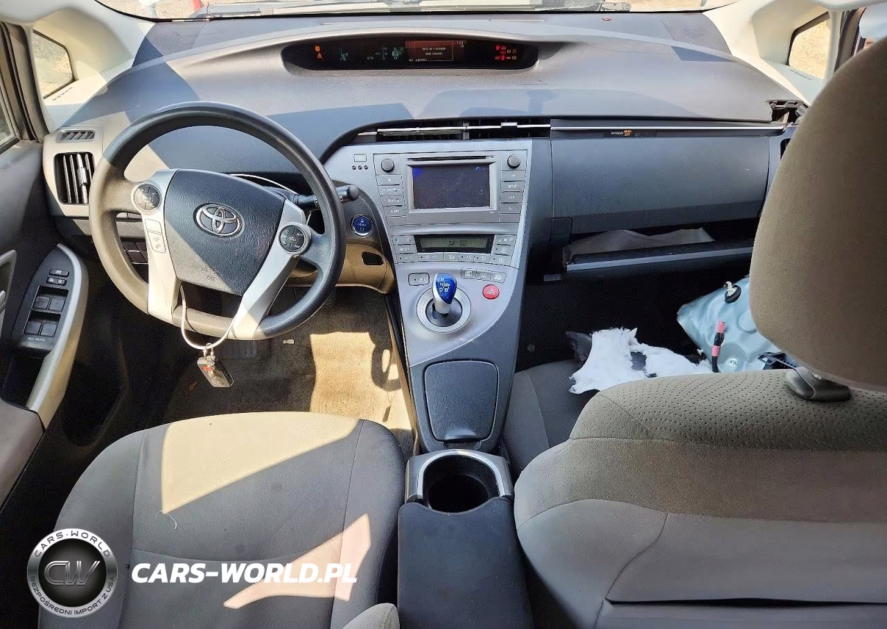 2014 Toyota Prius Two VIN:JTDKN3DU4E1780224 - 8