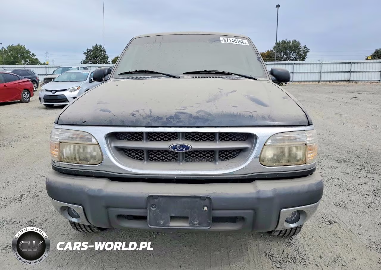 1999 Ford Explorer Xlt VIN:1FMZU32E0XZB82953 - 5