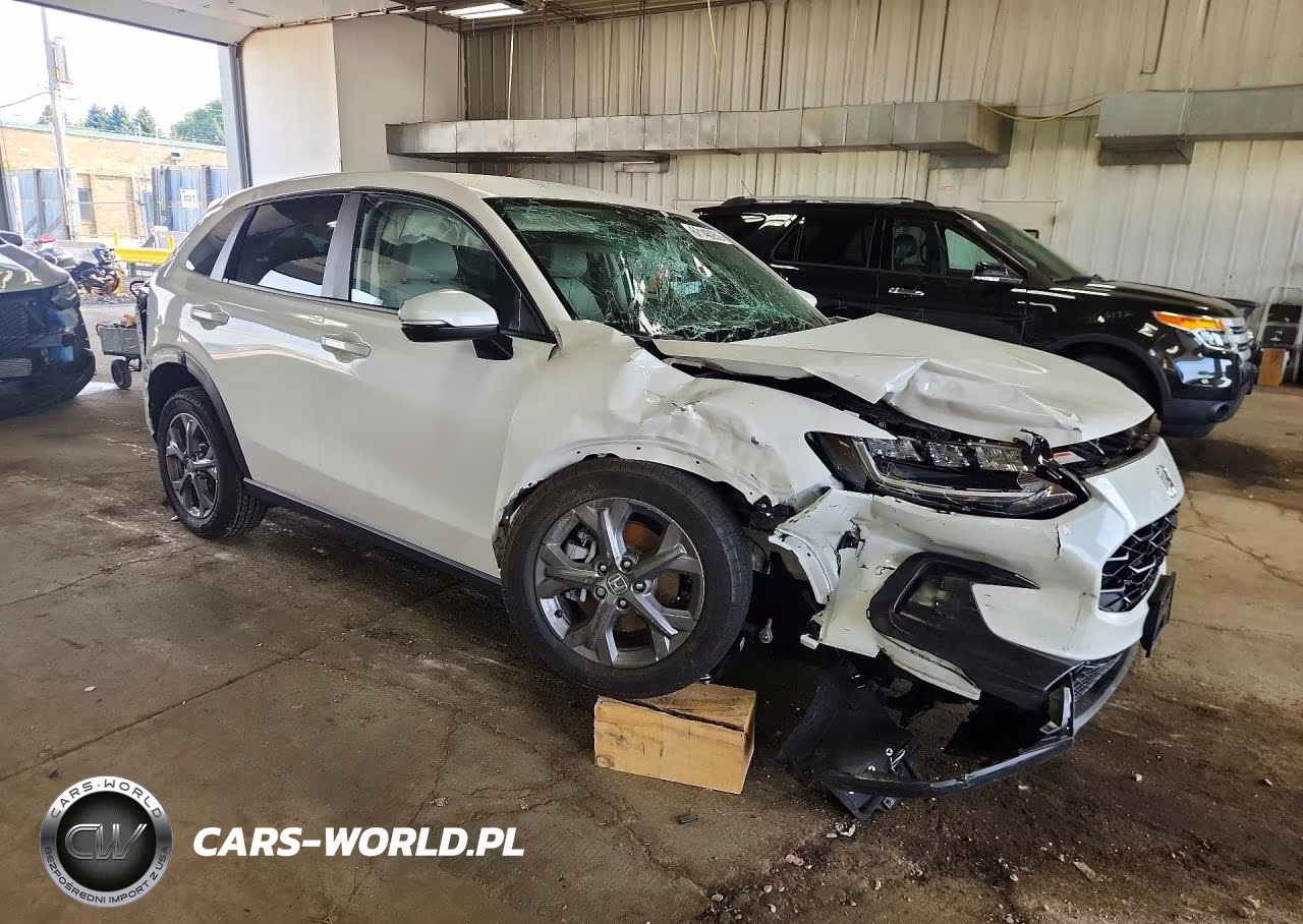 2026 Honda Hr-V Lx VIN:3CZRZ2H37TM759232 - 4