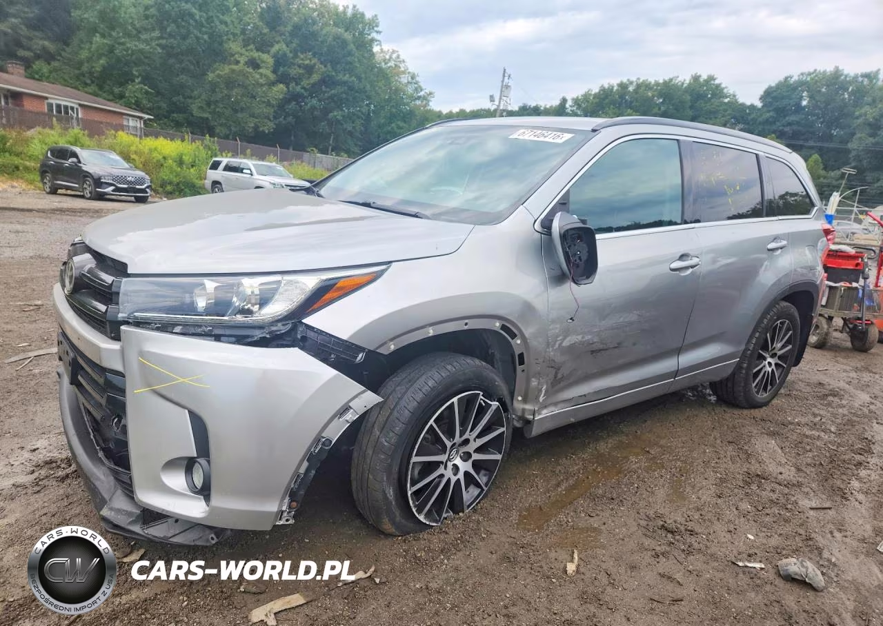 2017 Toyota Highlander Se – zdjęcie 1 z 12