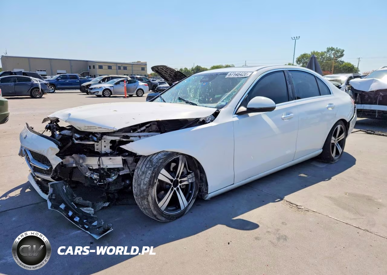2022 Mercedes-Benz C 300 – zdjęcie 1 z 13