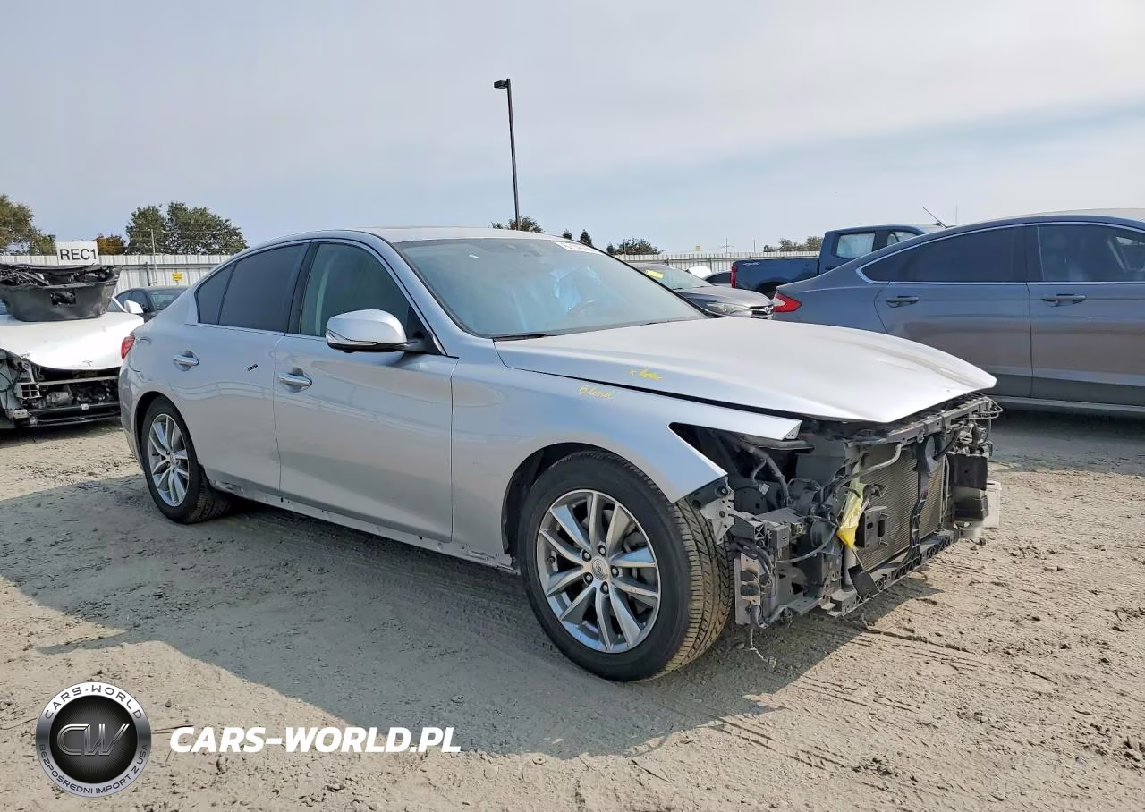 2014 Infiniti Q50 Premium VIN:JN1BV7AP6EM690970 - 4