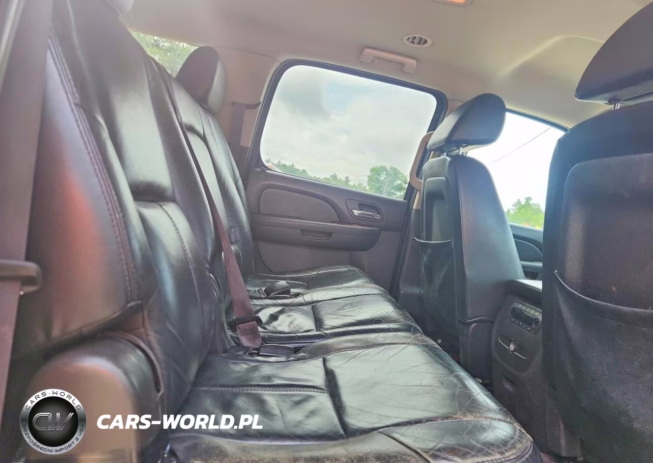 2011 Chevrolet Suburban C1500 Ls VIN:1GNSCHE02BR219958 - 11