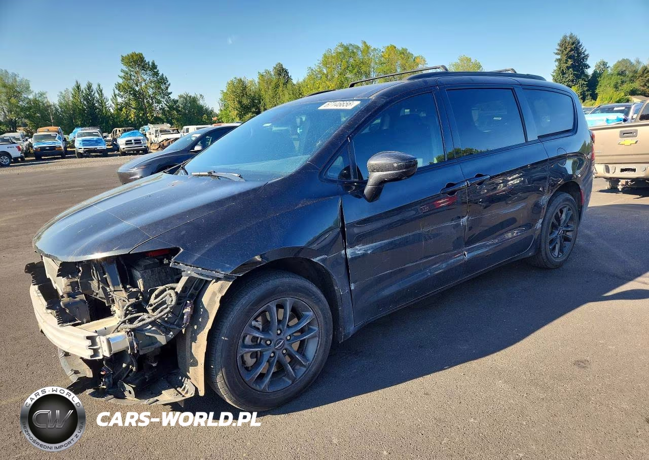 2020 Chrysler Pacifica Touring L
