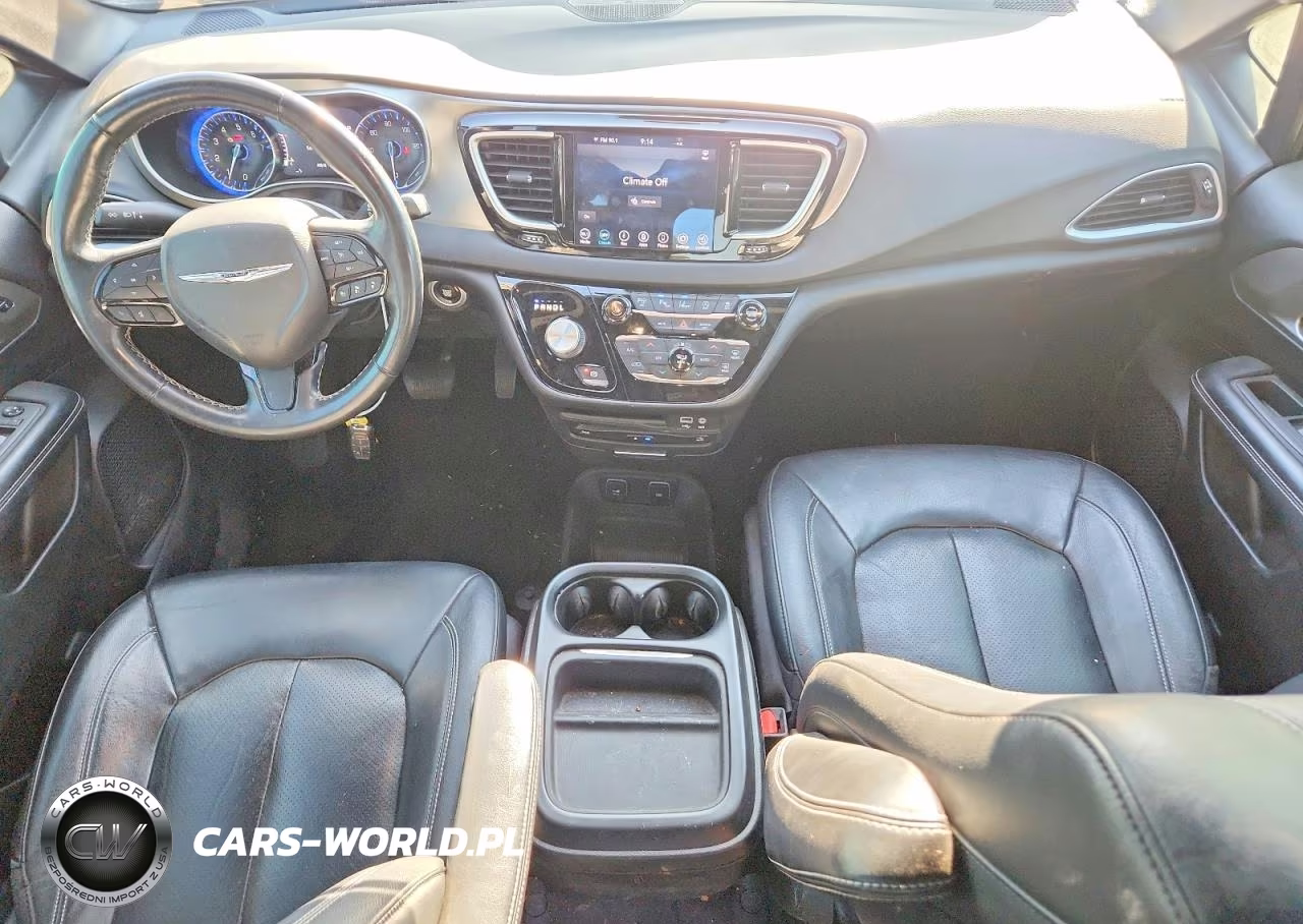 2020 Chrysler Pacifica Touring L VIN:2C4RC3BG0LR263674 - 8