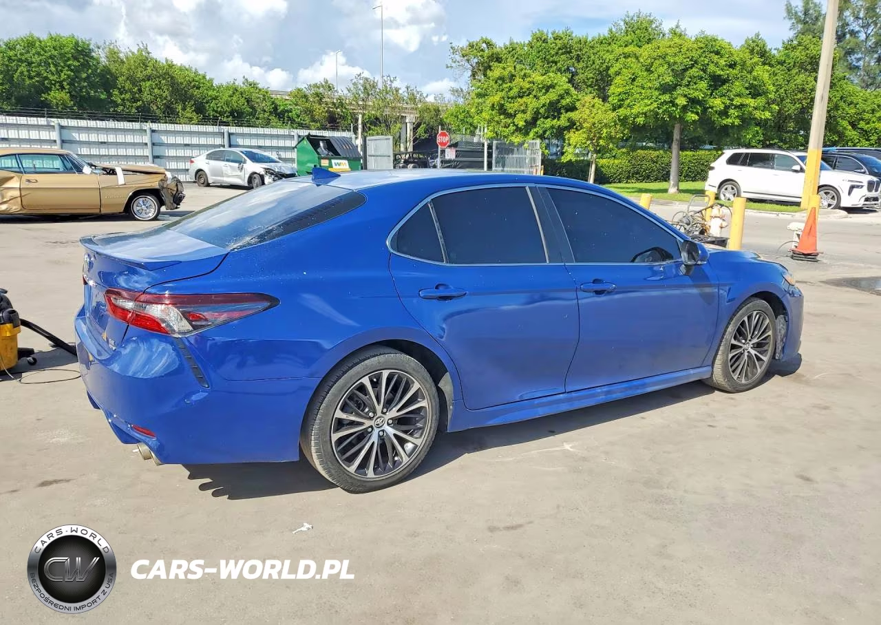 2024 Toyota Camry Se VIN:4T1T11BK1RU116663 - 3