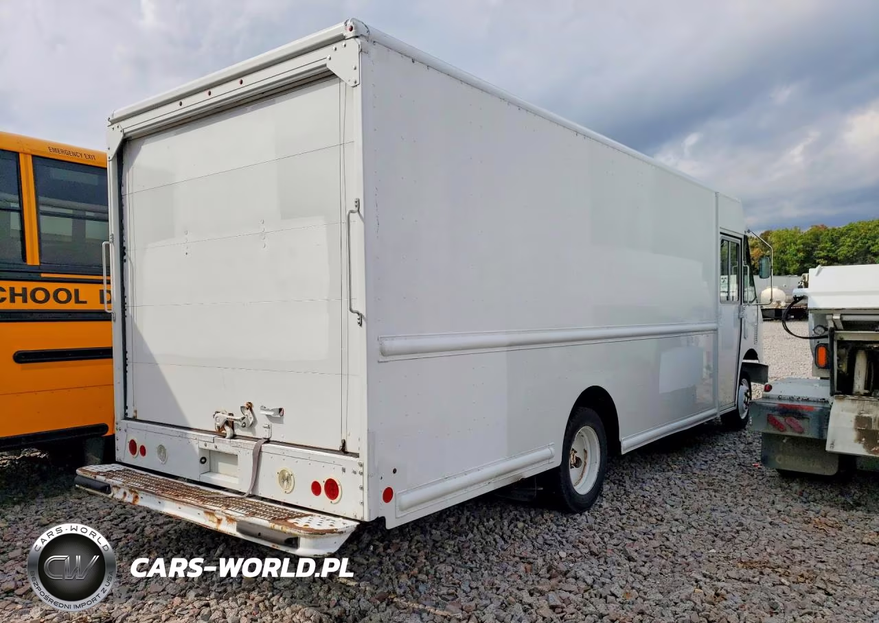2017 Freightliner Mt45G Chassis Delivery Truck VIN:4UZAC2EA7HCJB3342 - 3