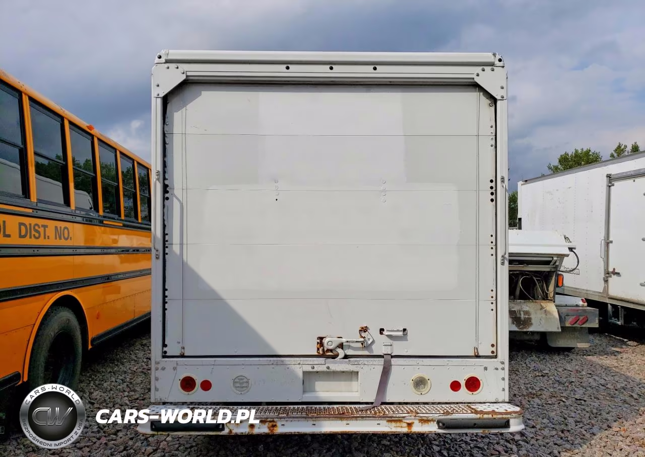 2017 Freightliner Mt45G Chassis Delivery Truck VIN:4UZAC2EA7HCJB3342 - 6