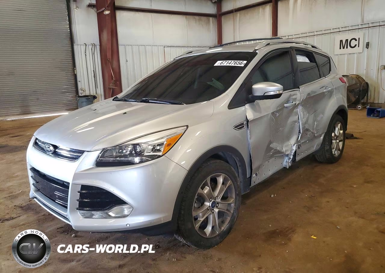 2015 Ford Escape Titanium – zdjęcie 1 z 12