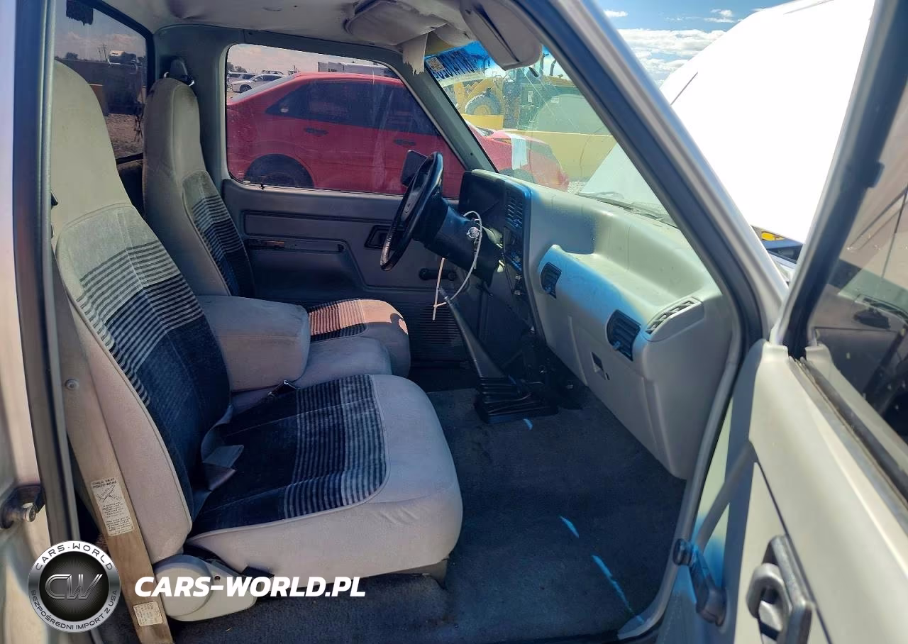 1992 Ford Ranger VIN:1FTCR10U3NUC44558 - 10
