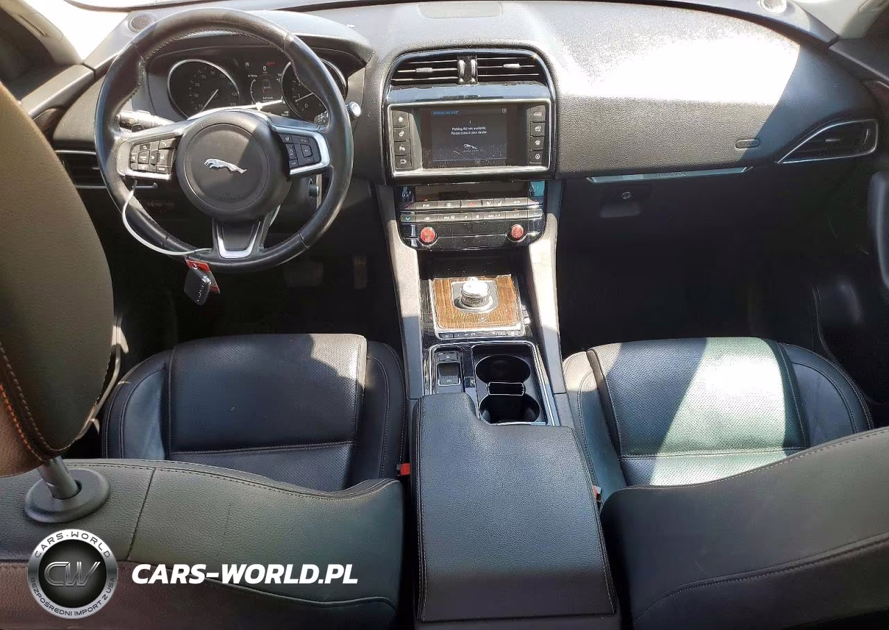 2018 Jaguar F-Pace Prestige VIN:SADCK2GX5JA285235 - 8