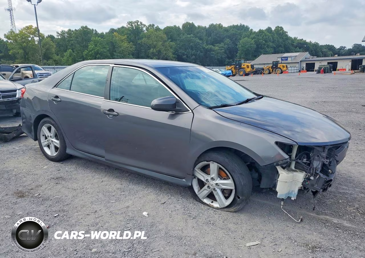 2013 Toyota Camry Se VIN:4T1BF1FK1DU206265 - 4
