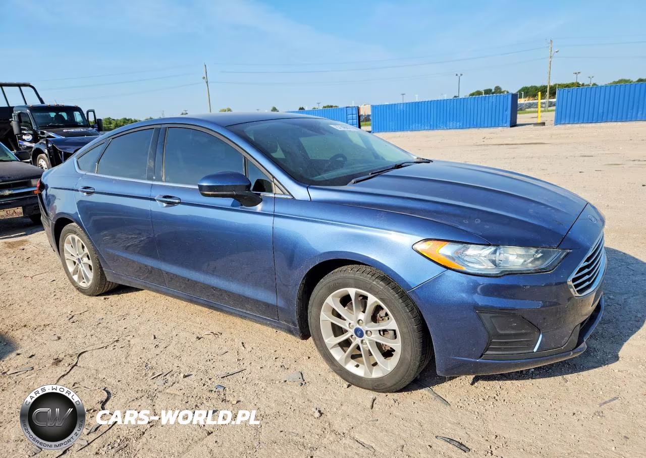 2019 Ford Fusion Se VIN:3FA6P0H76KR209825 - 4