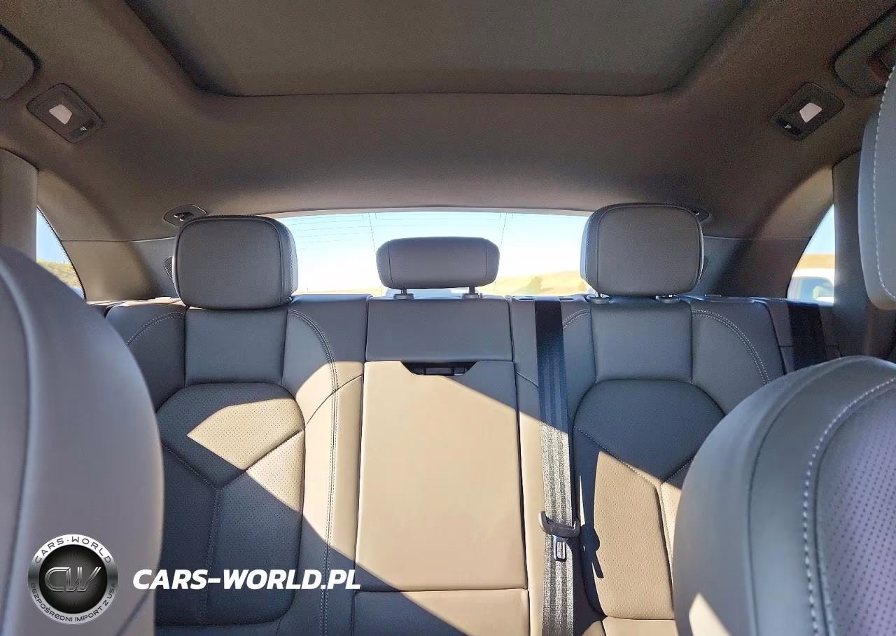 2020 Porsche Macan VIN:WP1AA2A5XLLB07825 - 10