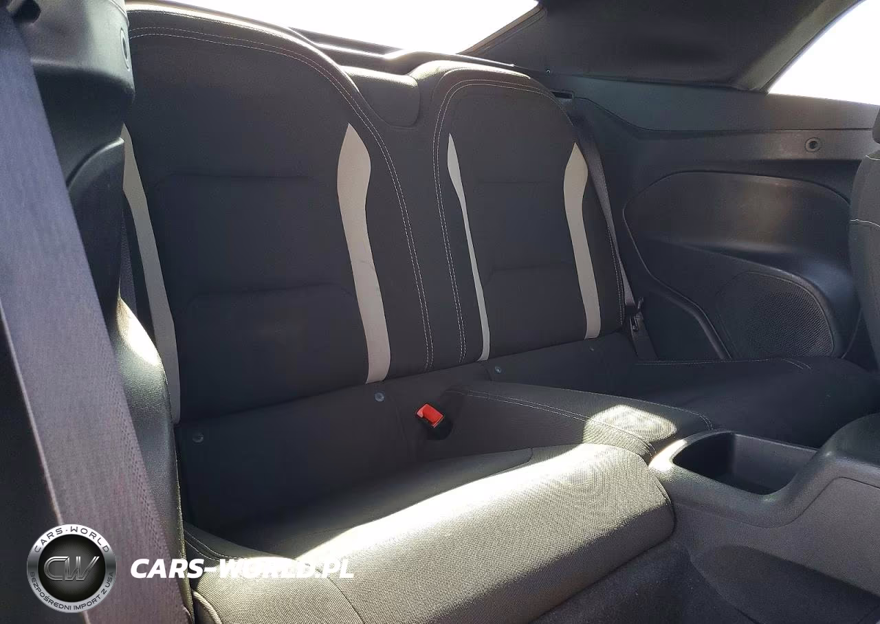 2018 Chevrolet Camaro Ss VIN:1G1FF3D73J0165763 - 10
