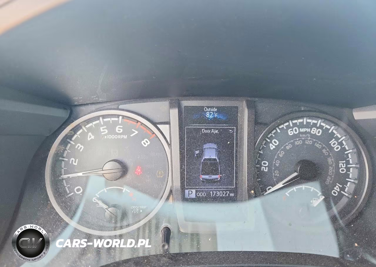 2016 Toyota Tacoma Trd Off-Road VIN:5TFCZ5AN9GX045580 - 9