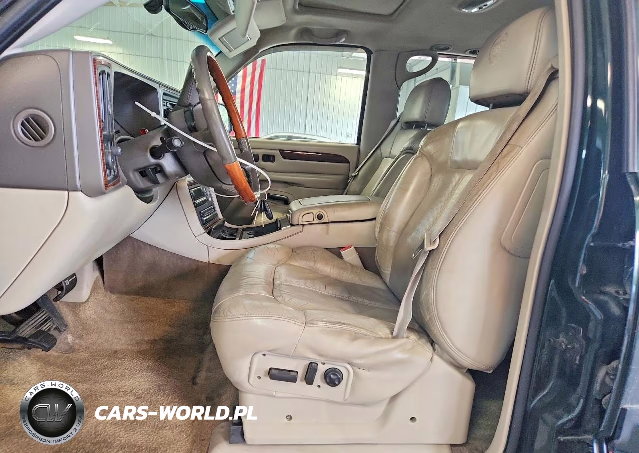 2002 Cadillac Escalade Luxury VIN:1GYEK63NX2R174760 - 7