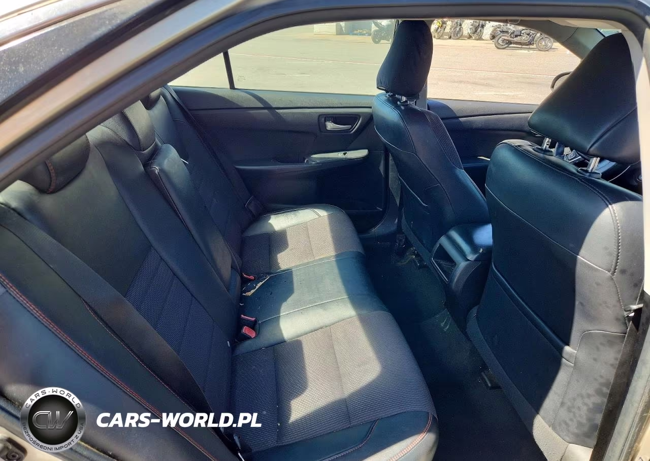 2016 Toyota Camry Se VIN:4T1BF1FKXGU161931 - 10