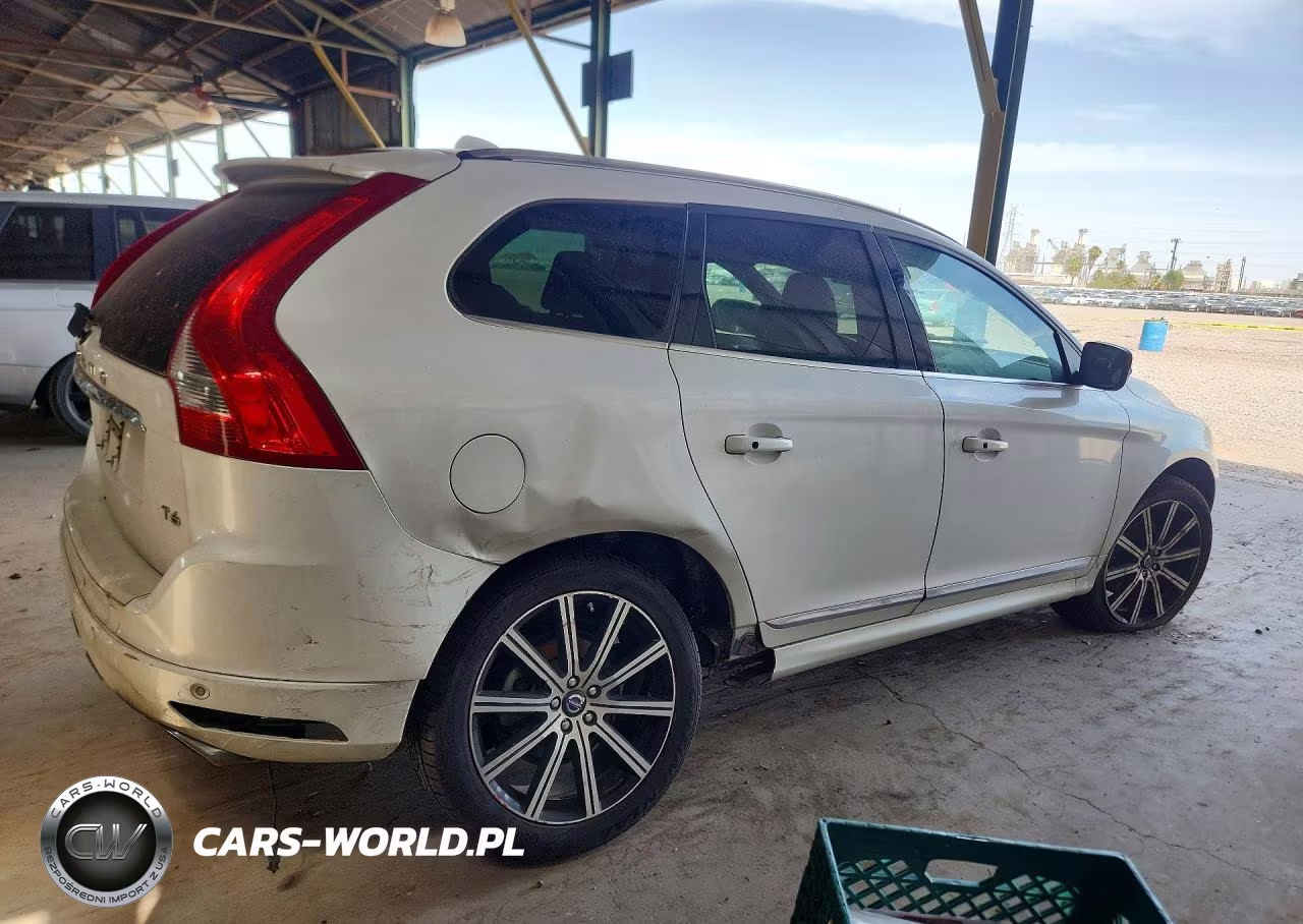 2015 Volvo Xc60 T6 Platinum VIN:YV449MDD8F2562895 - 3